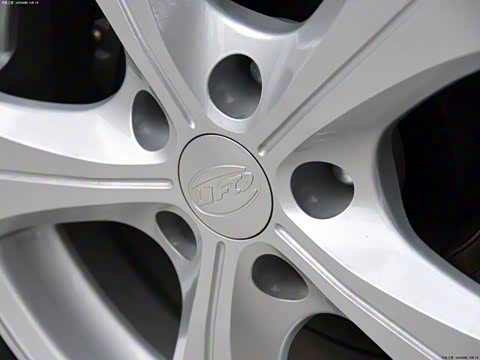 2010�� 2.0L �ֶ�5�ű�׼��