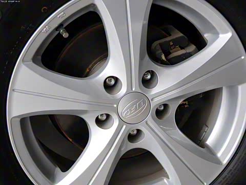 2010�� 2.0L �ֶ�5�ű�׼��