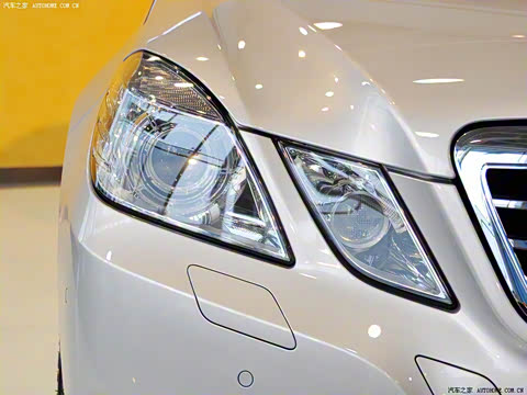 2009�� E 300 ʱ����