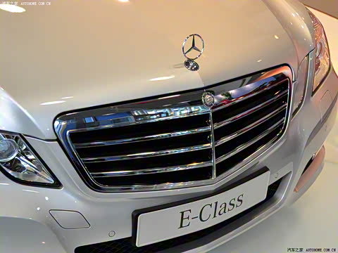 2009�� E 300 ʱ����