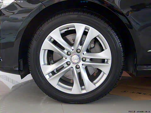 2009�� E 300 ʱ����