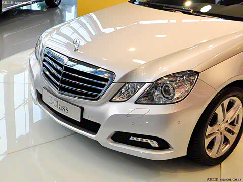 2009�� E 300 ʱ����