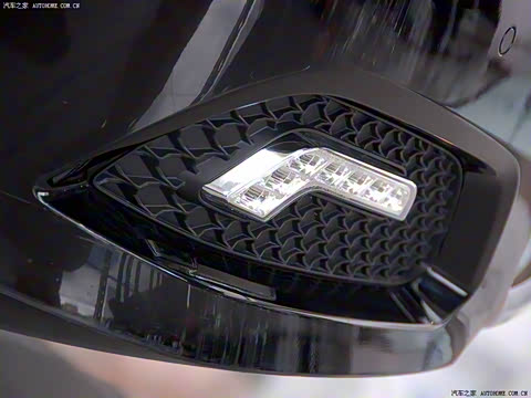 2009�� E 300 ʱ����