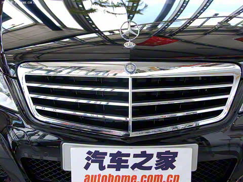 2009�� E 300 ʱ����