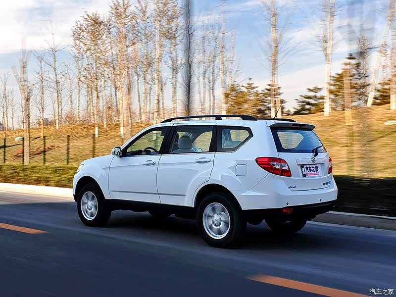 陆风汽车 陆风x8 2009款 2.4l 汽油4x4豪华型