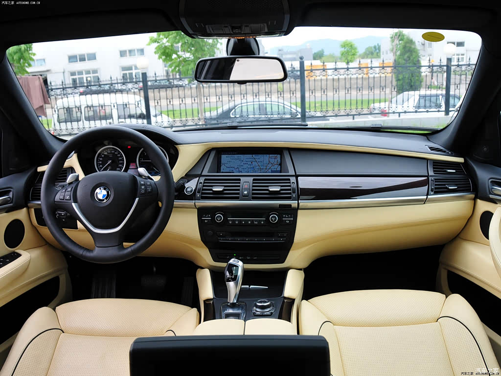 2010款 4.4t 混合动力版