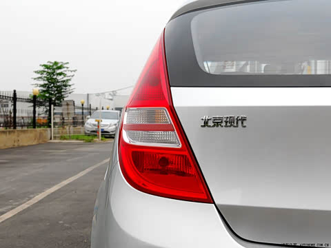 2009�� 1.6L �ֶ�������