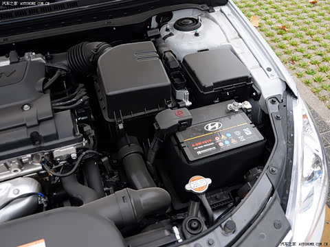 2009�� 2.0L �ֶ�������