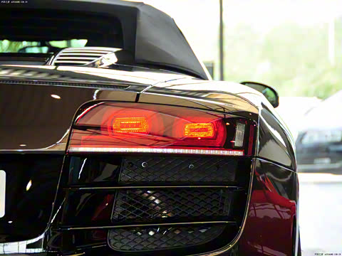 2011�� Spyder 5.2 FSI quattro