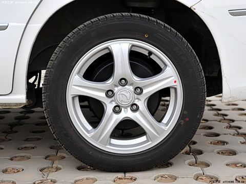 2010�� 1.6L �ֶ�ʵ����