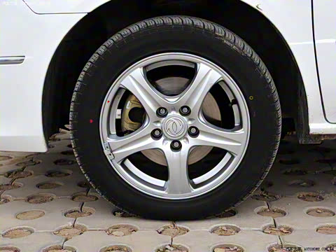 2010�� 1.6L �ֶ�ʵ����