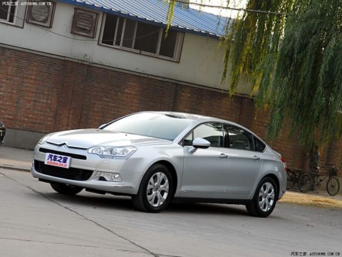 2010 2.3L Զ