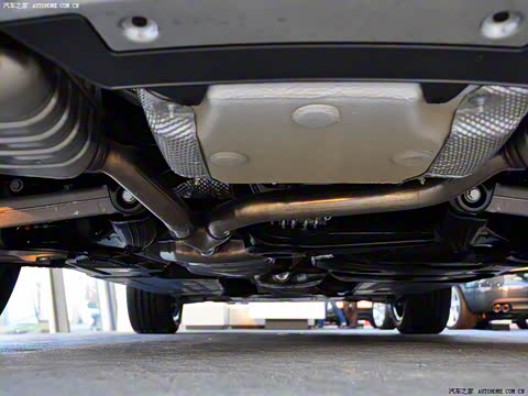 2010�� 2.0TFSI ԽҰ��