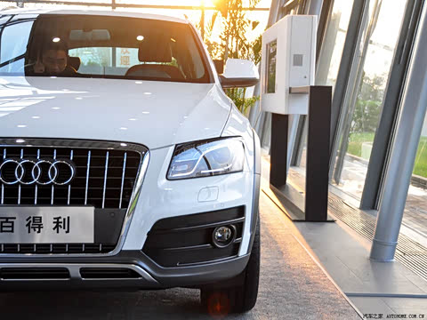 2010�� 2.0TFSI ԽҰ��