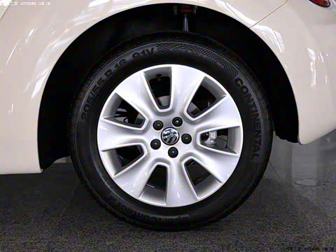 2009�� 2.0 AT ���䳨���