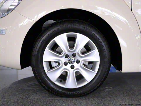 2009�� 2.0 AT ���䳨���