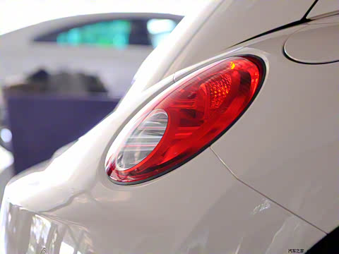 2009�� 2.0 AT ���䳨���