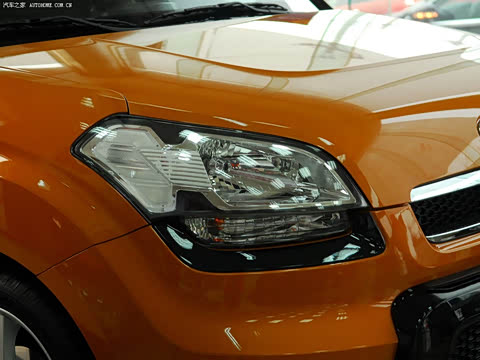 2010�� 2.0L AT Premium