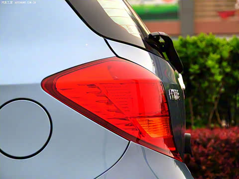 2010�� 1.5L �ֶ����а�