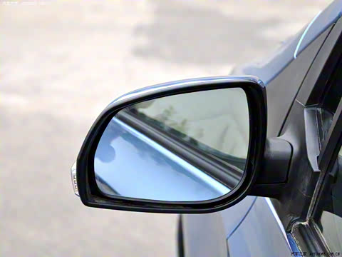 2010�� 1.5L �ֶ����а�