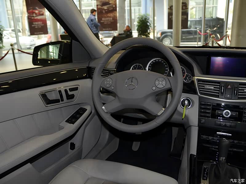 奔驰(进口) 奔驰e级(进口) 2010款 e 200 cgi 优雅型