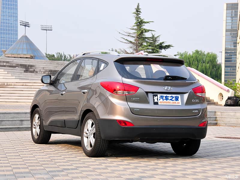 北京现代 北京现代ix35 2010款 2.4l 自动四驱领航版gls