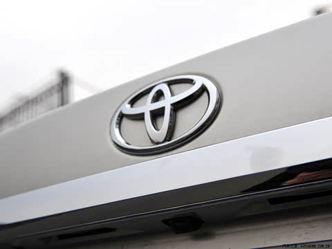 2010�� 2.5L Royal ��Ƥ������