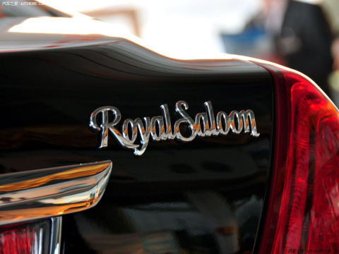 2010 3.0L Royal Saloon
