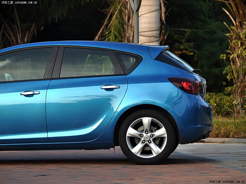 2010�� XT 1.6T �����˶���