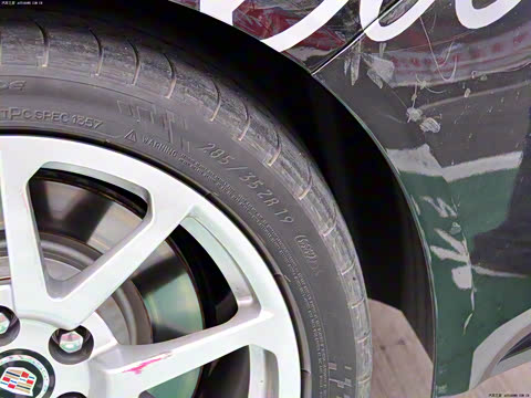 2011�� 6.2 CTS-V COUPE