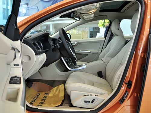 【沃尔沃s60(进口) 2011款】沃尔沃_沃尔沃s60(进口) 2011款报价_图片