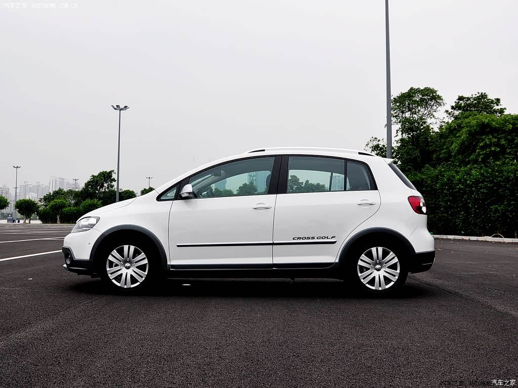 2011款 1.4tsi cross golf