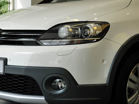 2011�� 1.4TSI Cross Golf