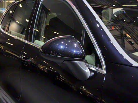 2011�� Cayenne Turbo 4.8T