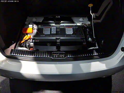 2011�� Cayenne Turbo 4.8T