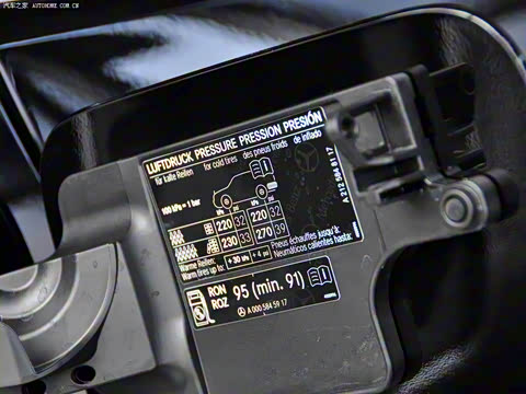 2010�� E 300 L ʱ����