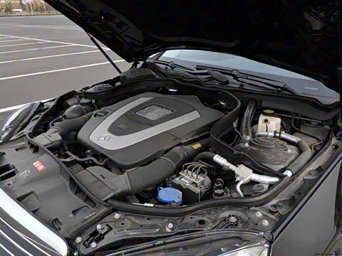 2010�� E 300 L ʱ����