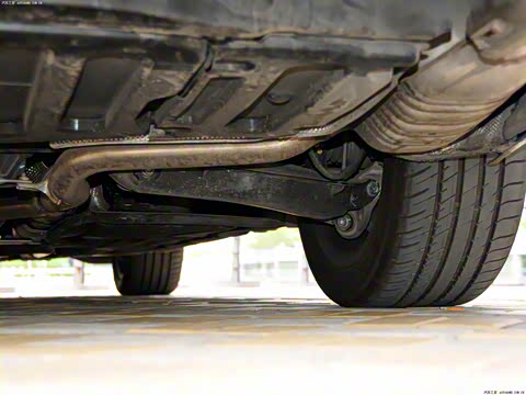 2010�� E 300 L ʱ����