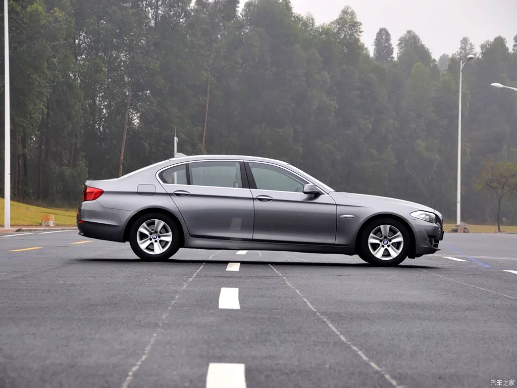 华晨宝马 宝马5系 2011款 528li 豪华型