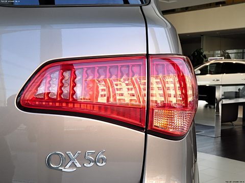 2011 QX56