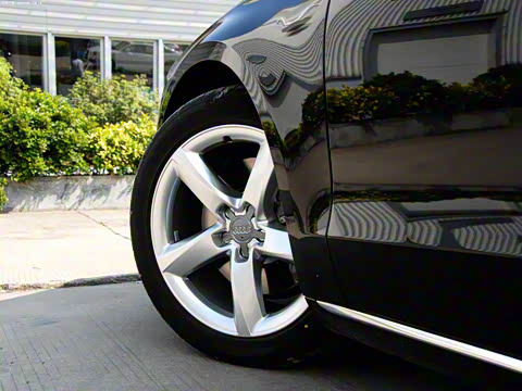 2011�� A8L 3.0 TFSI quattro�����(245kW)