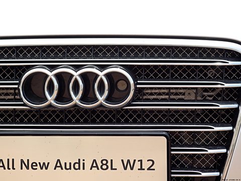 2011 A8L W12 6.3 FSI quattro