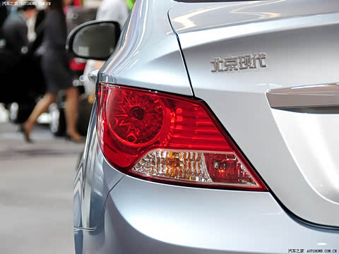 2010�� ���� 1.6L �Զ������GLS