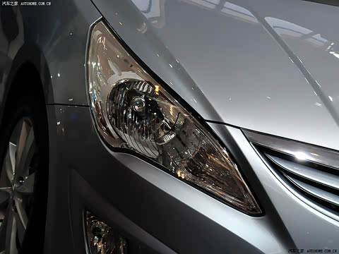 2010�� ���� 1.6L �Զ������GLS