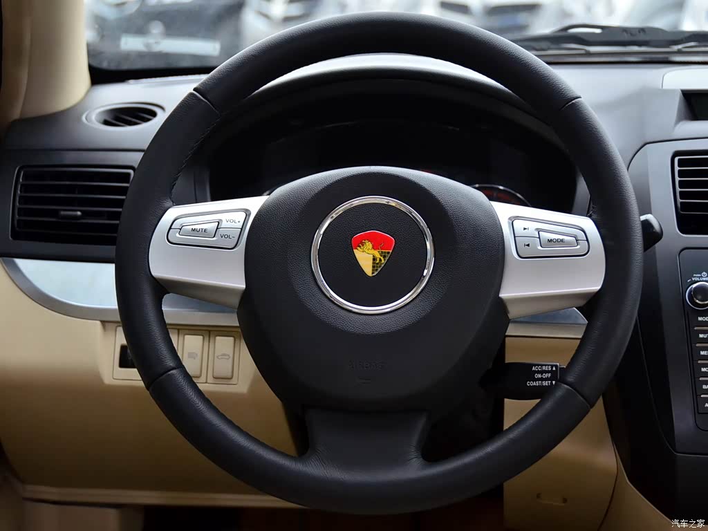 汽车图片 莲花汽车 莲花l5 2011款 三厢 1.6l mt风尚版 中控方向盘