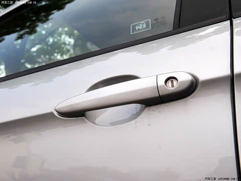 2010�� 1.5L �ֶ�������