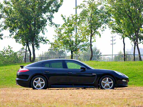 2010�� Panamera 4 3.6L