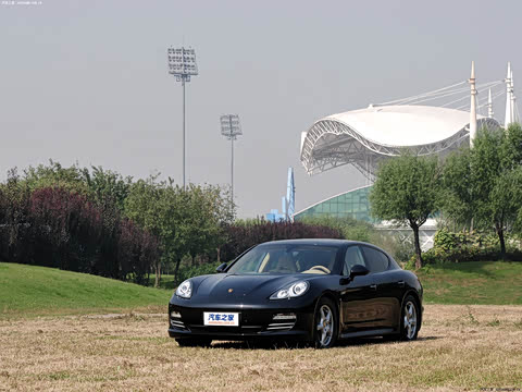 2010�� Panamera 4 3.6L