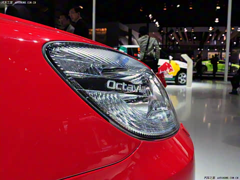 2010�� 2.0TSI RS