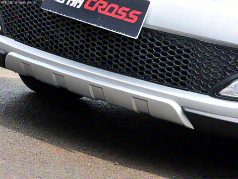 2010�� CROSS 1.5L �ھ���